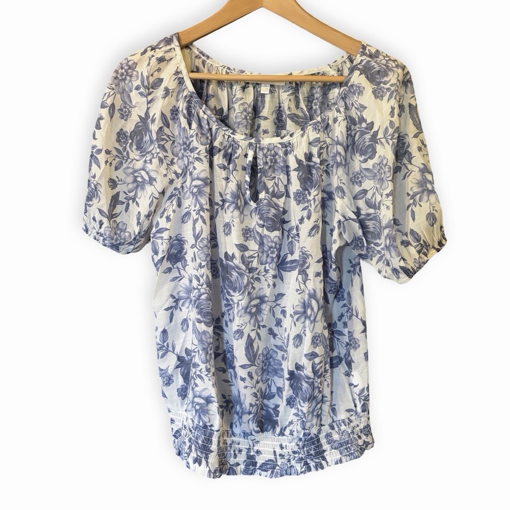 Ivy Ridge Women's Lightweight Summer Vacay Floral Blouse Top Size M